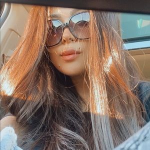 Meet your Posher, Irina